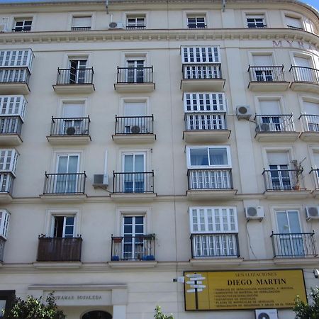 Fan Flat Mariscal Apartment Malaga Bagian luar foto