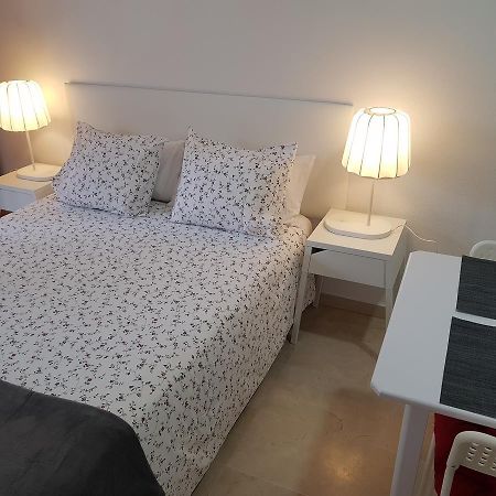 Fan Flat Mariscal Apartment Malaga Bagian luar foto