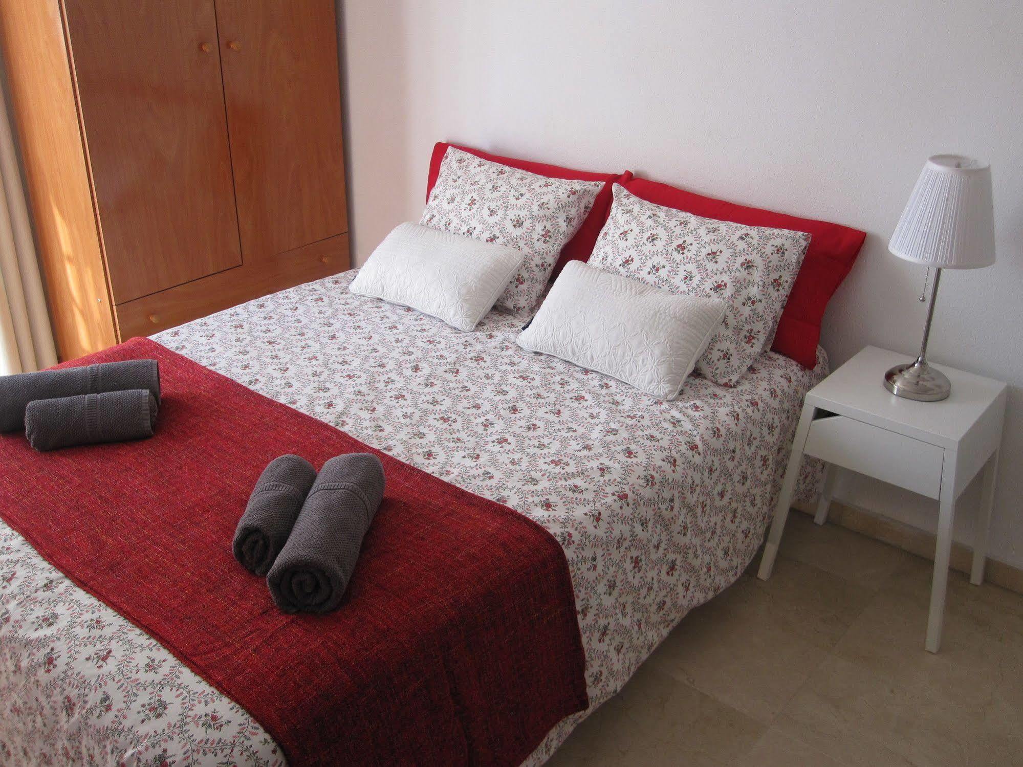 Fan Flat Mariscal Apartment Malaga Bagian luar foto