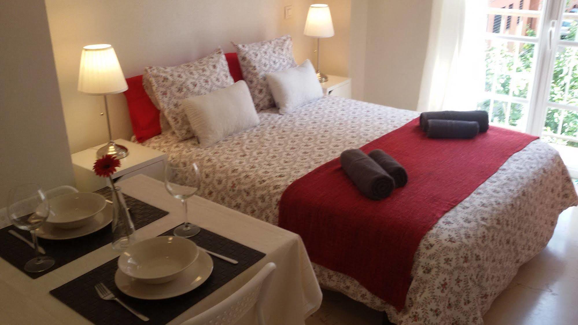 Fan Flat Mariscal Apartment Malaga Bagian luar foto