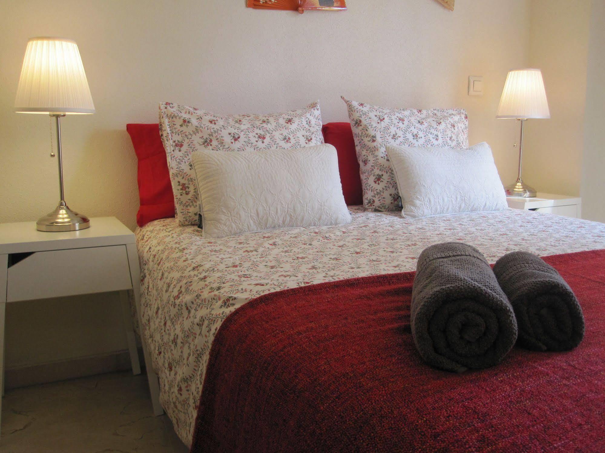 Fan Flat Mariscal Apartment Malaga Bagian luar foto