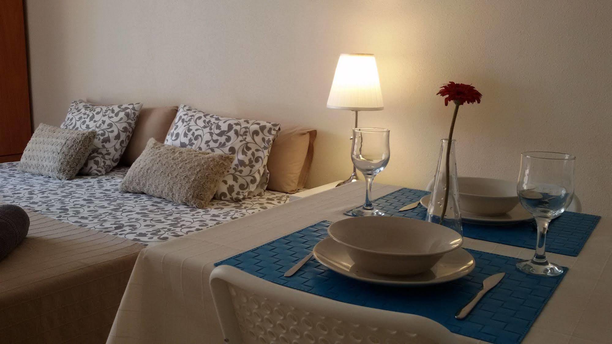 Fan Flat Mariscal Apartment Malaga Bagian luar foto
