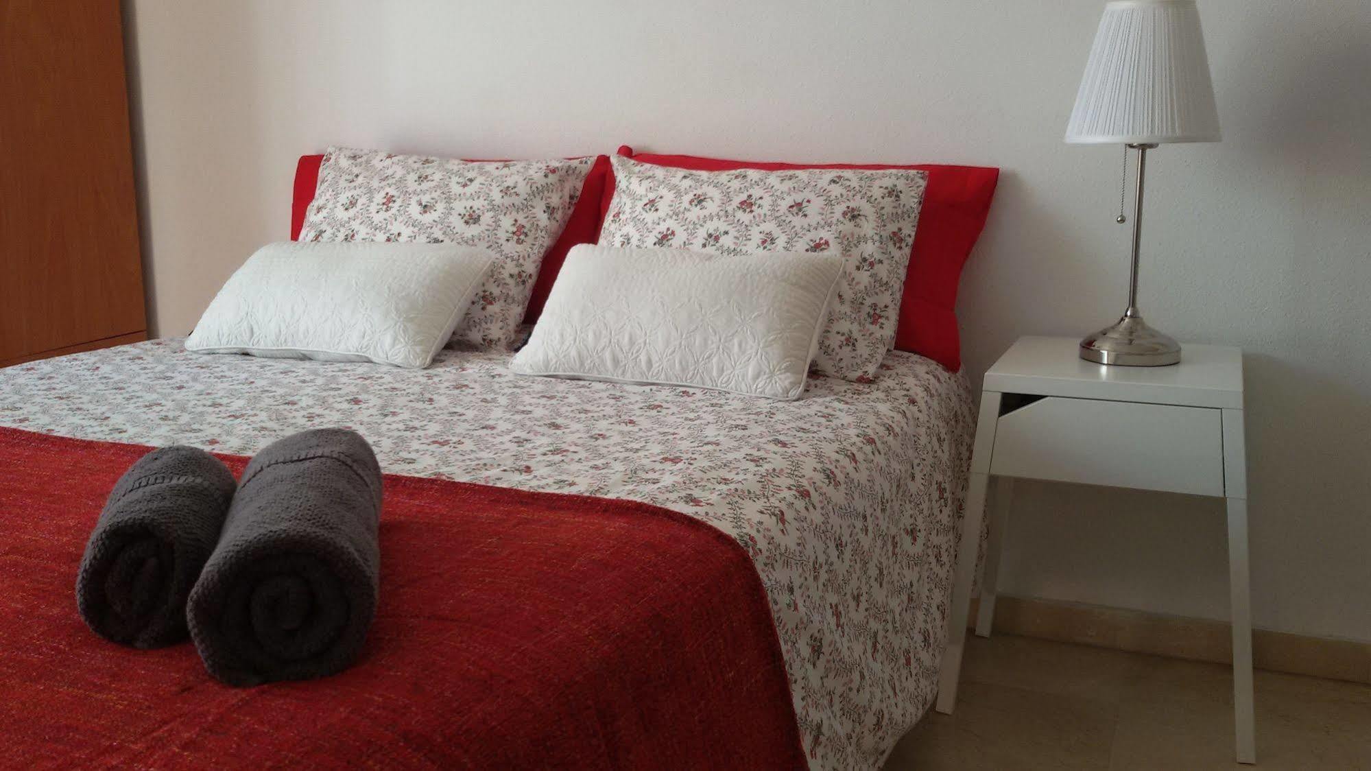 Fan Flat Mariscal Apartment Malaga Bagian luar foto