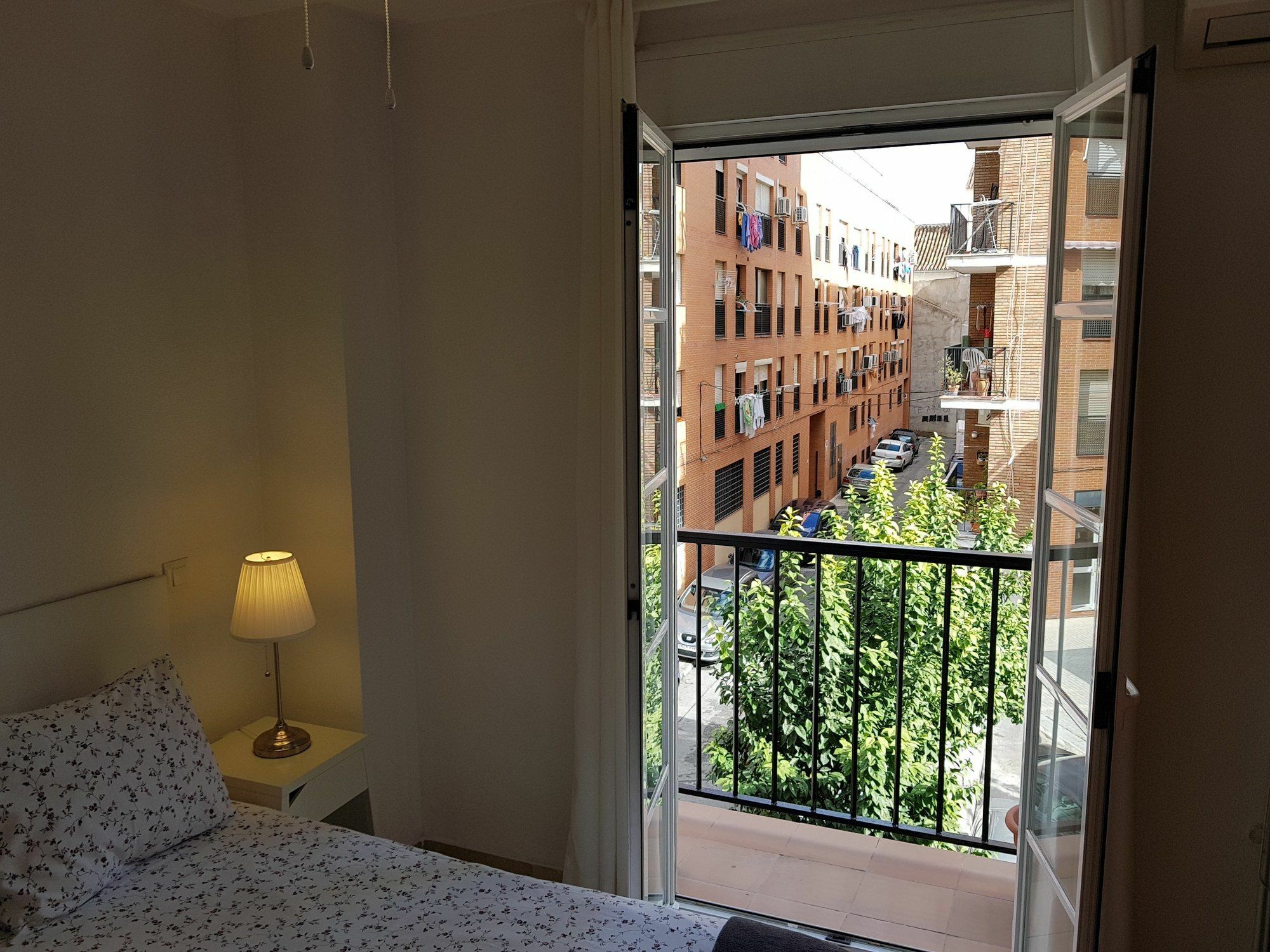 Fan Flat Mariscal Apartment Malaga Bagian luar foto