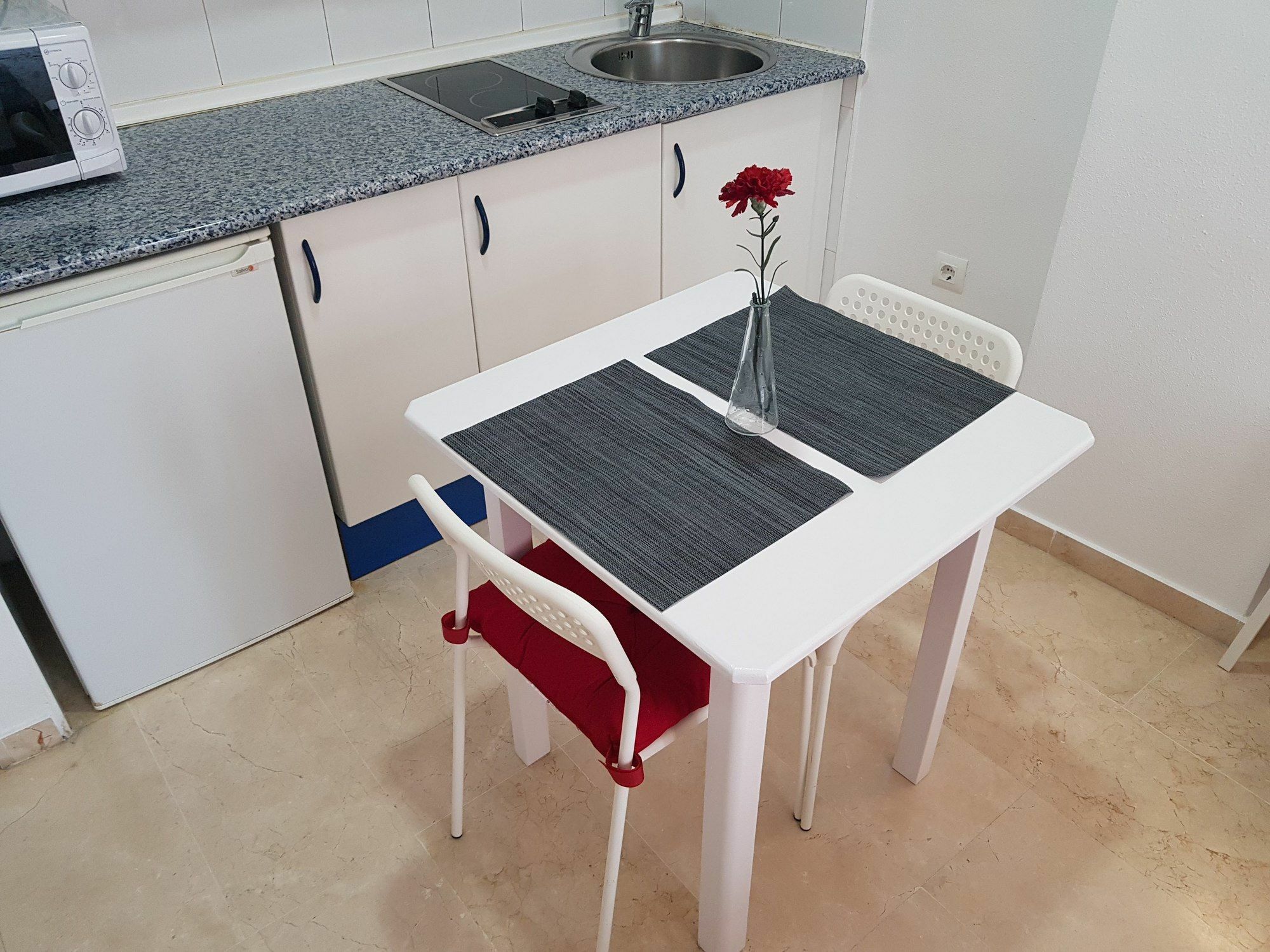 Fan Flat Mariscal Apartment Malaga Bagian luar foto