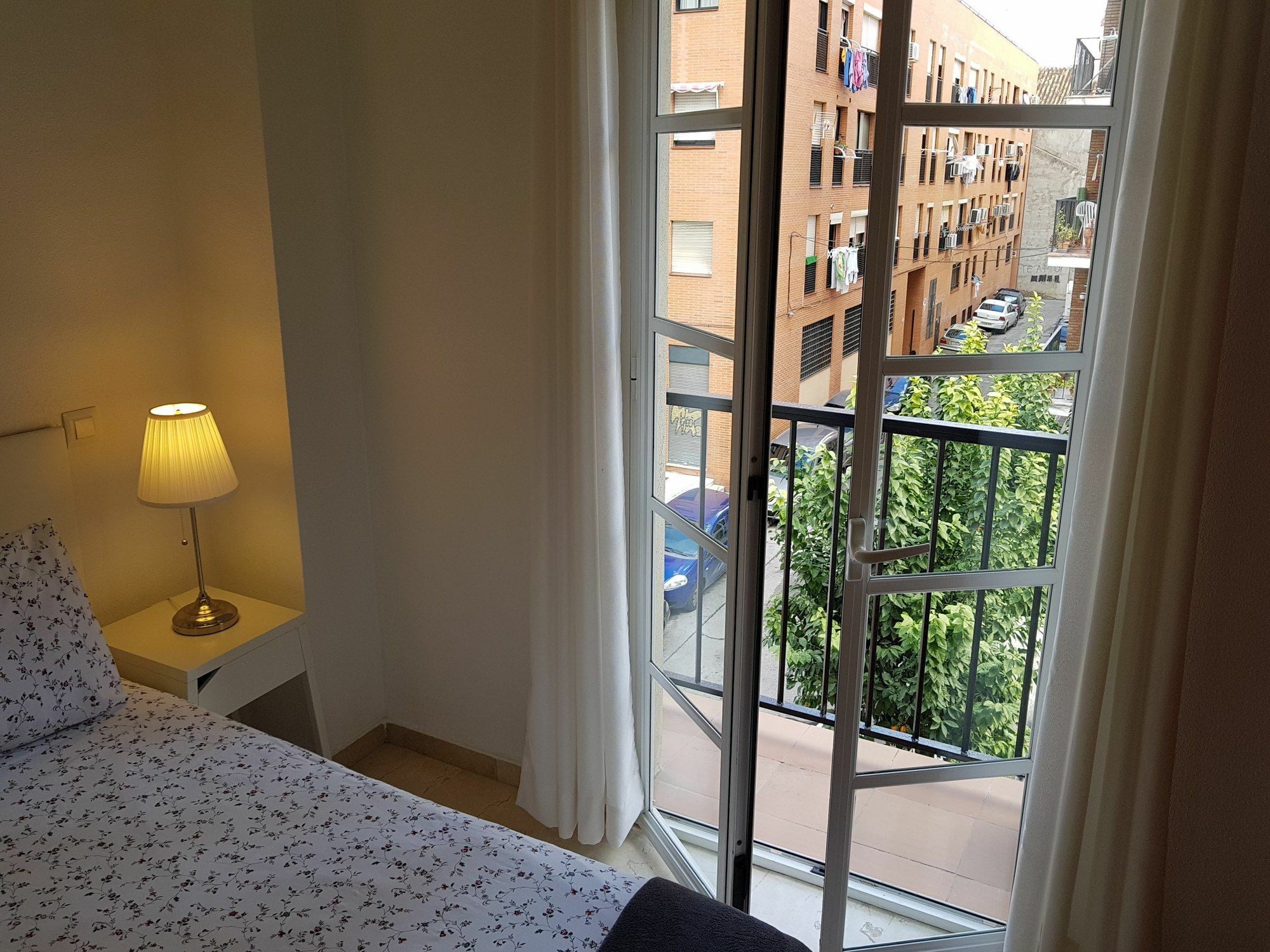 Fan Flat Mariscal Apartment Malaga Bagian luar foto