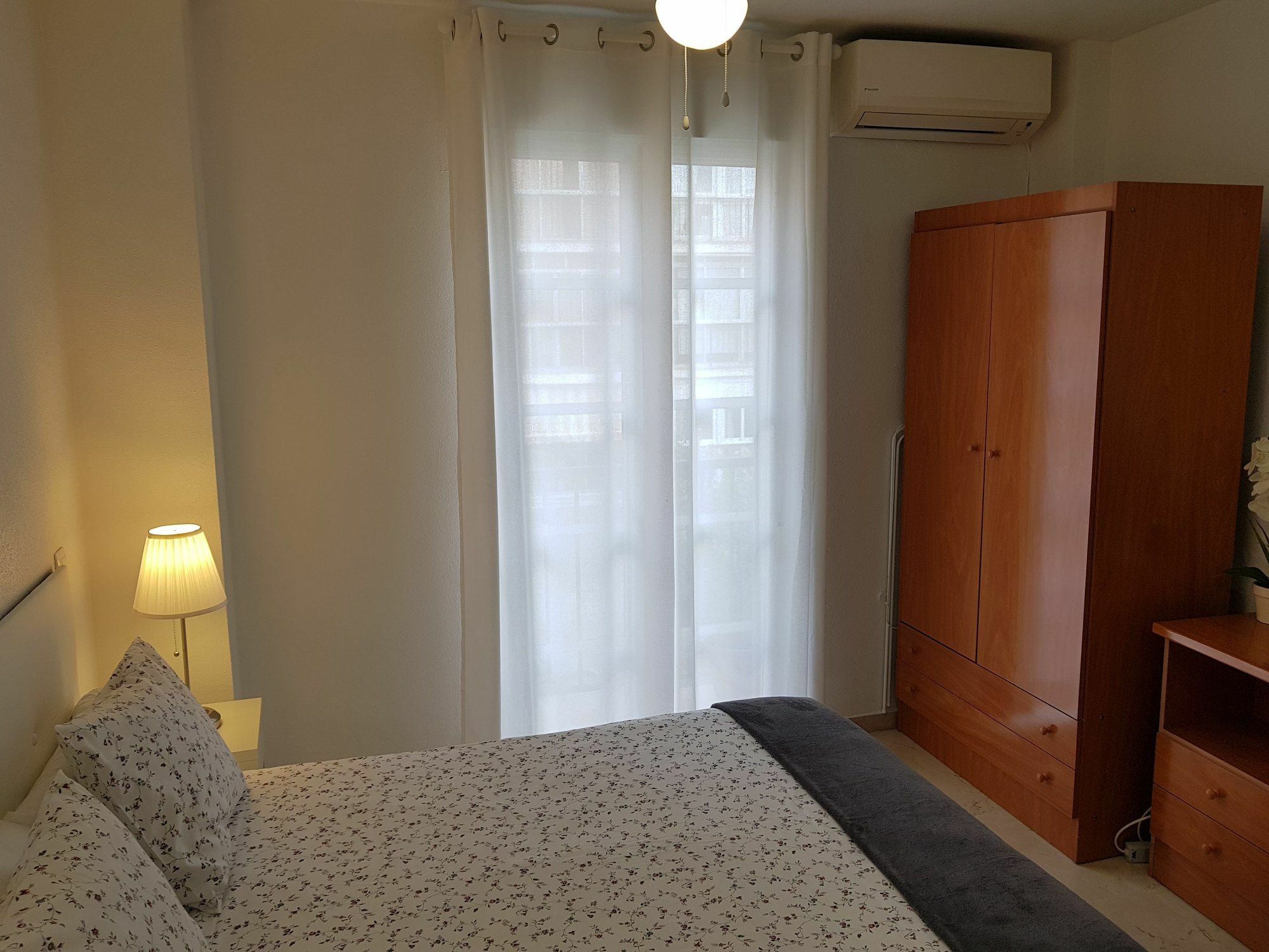 Fan Flat Mariscal Apartment Malaga Bagian luar foto