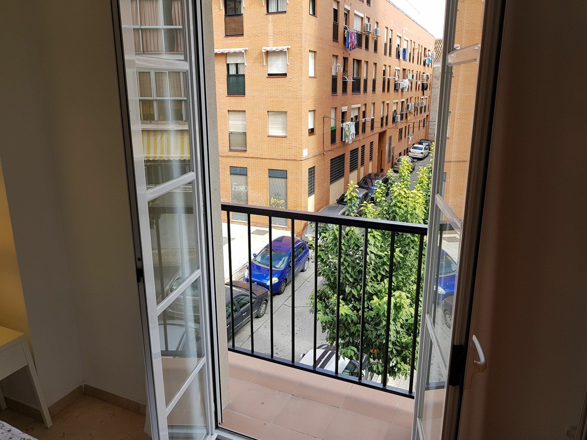 Fan Flat Mariscal Apartment Malaga Bagian luar foto