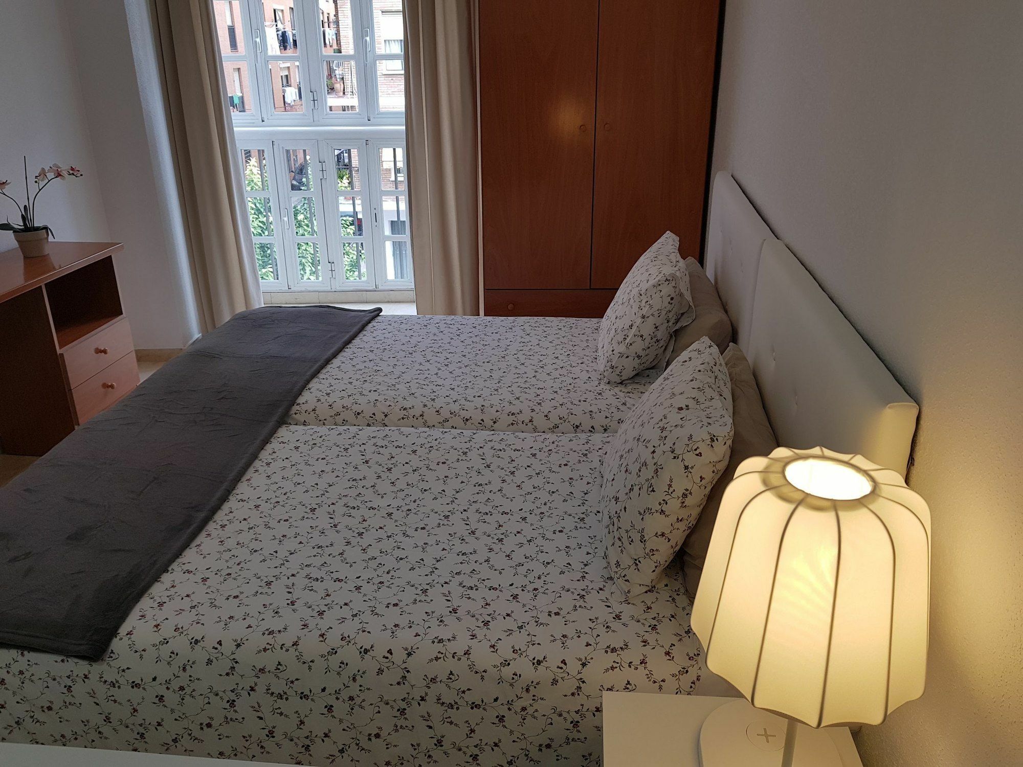 Fan Flat Mariscal Apartment Malaga Bagian luar foto