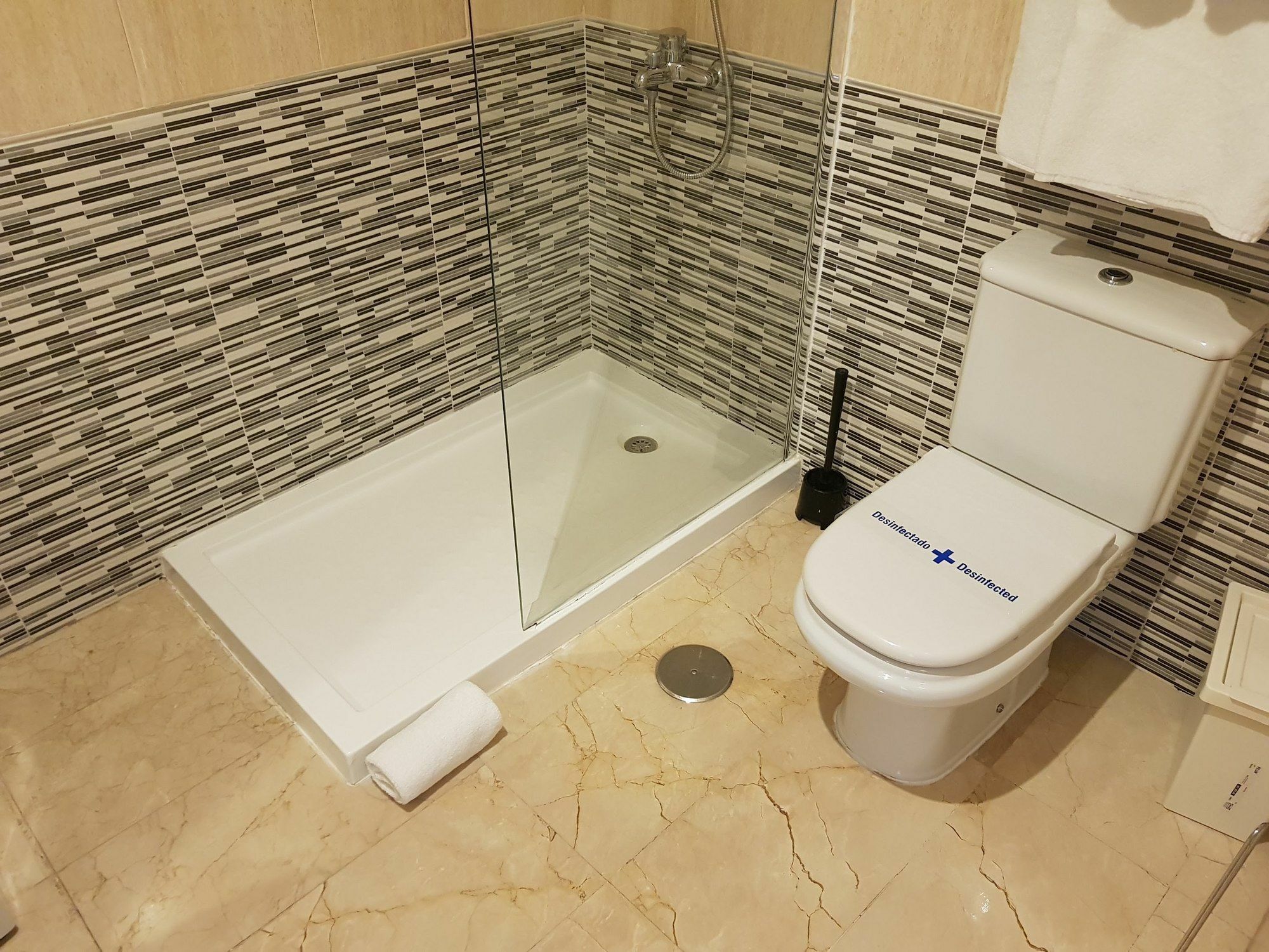 Fan Flat Mariscal Apartment Malaga Bagian luar foto