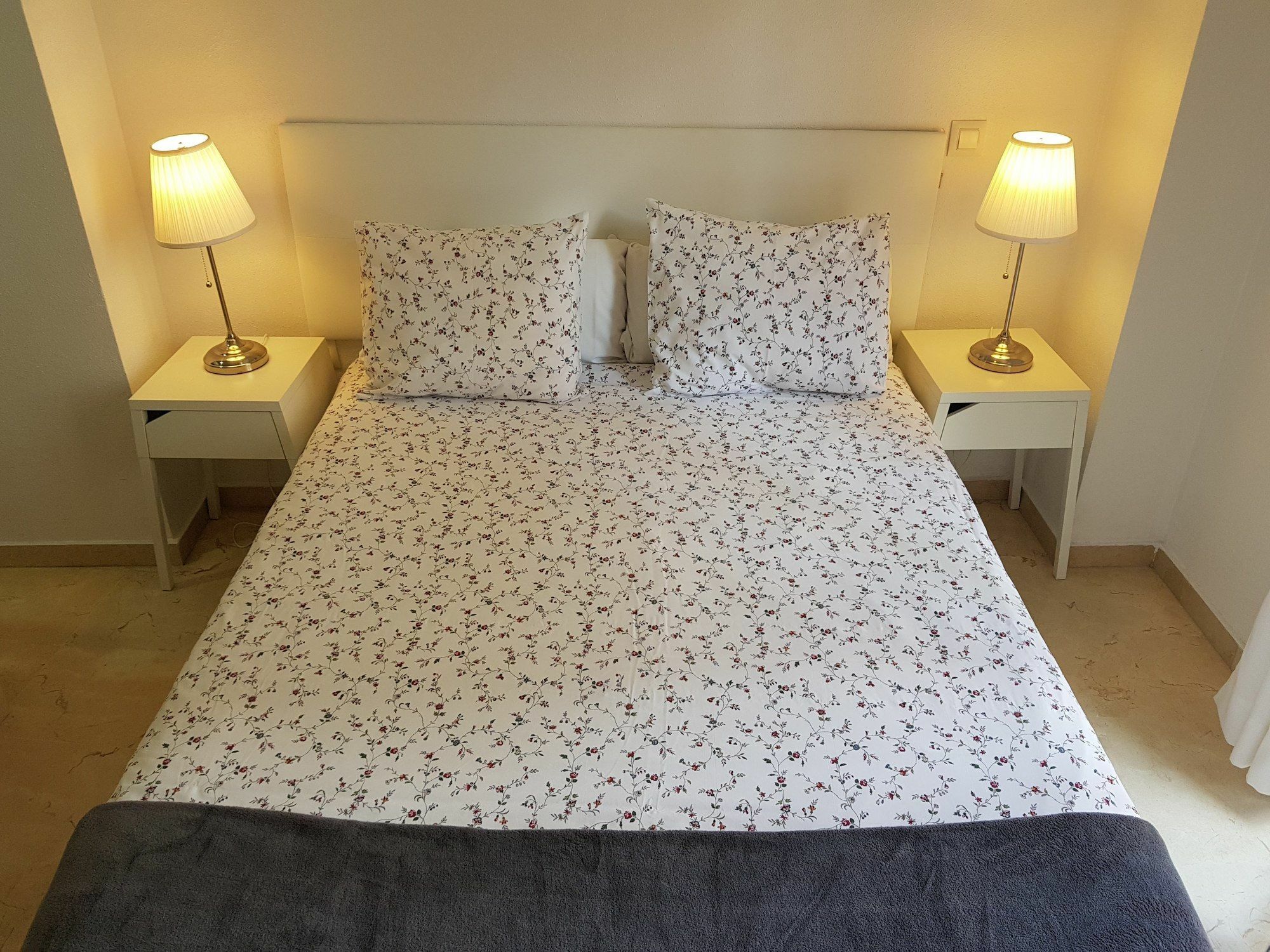 Fan Flat Mariscal Apartment Malaga Bagian luar foto