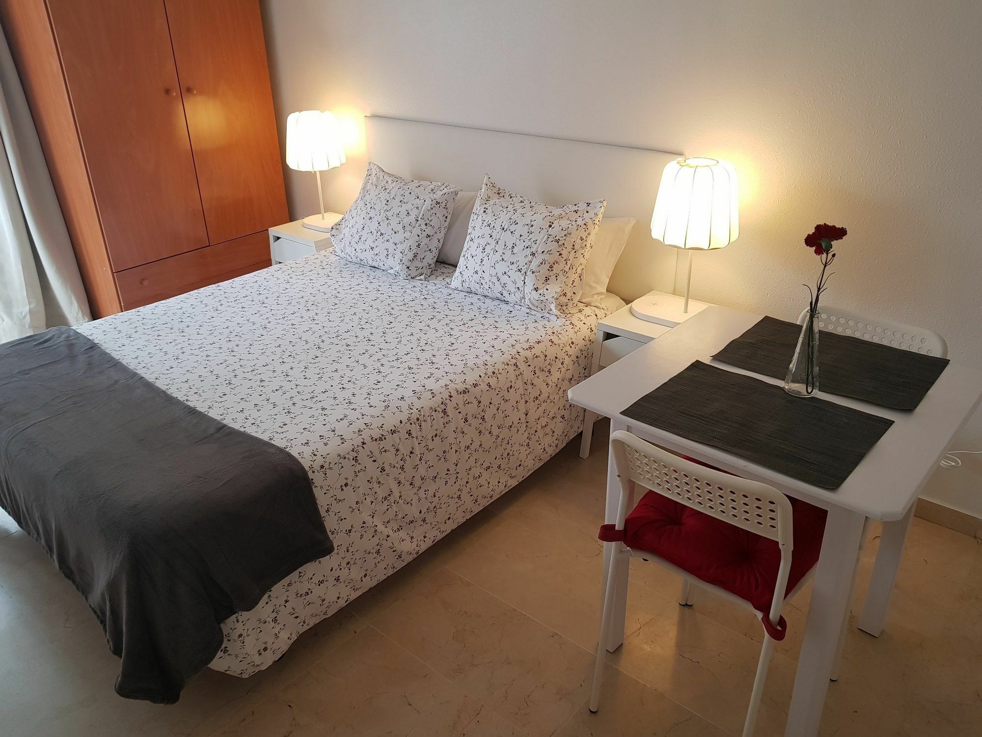 Fan Flat Mariscal Apartment Malaga Bagian luar foto
